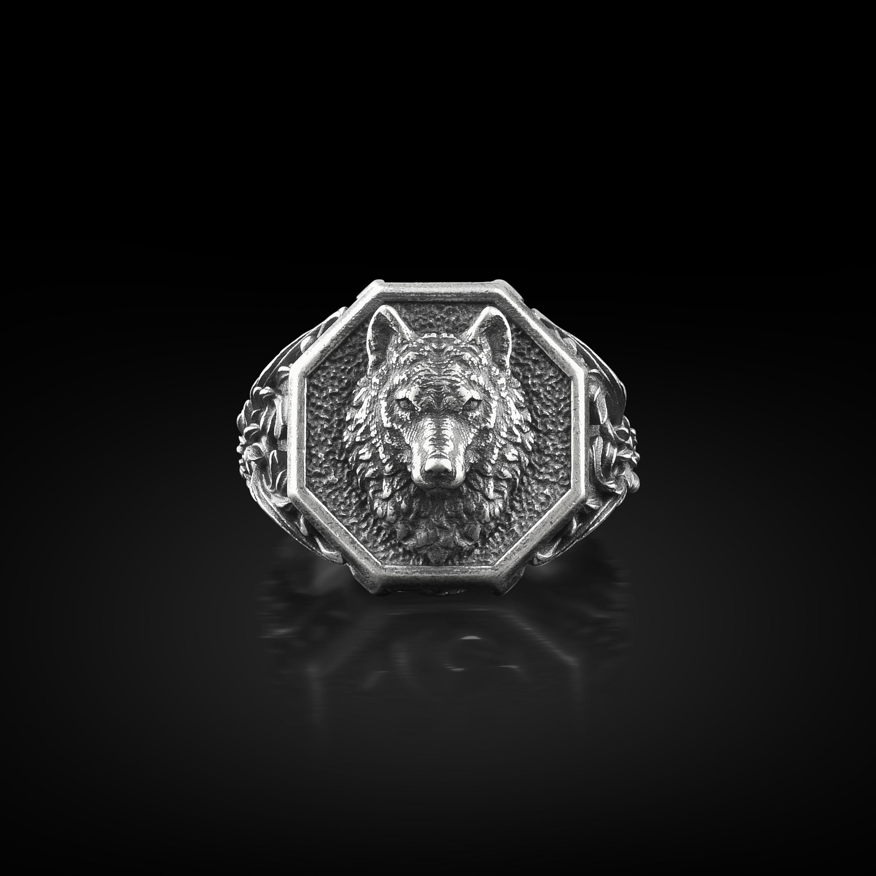 The Rollerstone Wolf Head Silver Animal Signet Men Ring, Engraved Sterling Silver Men Nature Ring, Minimalist Fenrir Ring for Best Friend, Husband Gift Ring jewellery