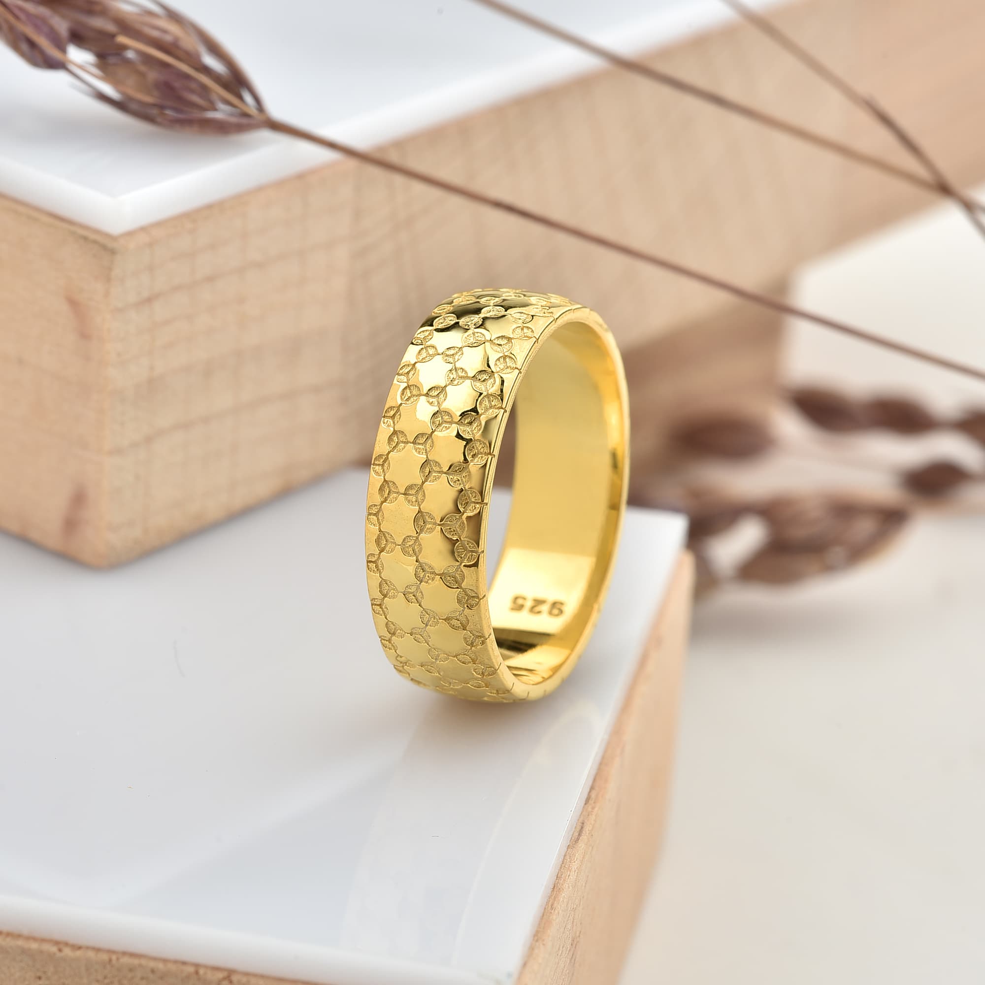 The Rollerstone Hexagon & Dots 925k Silver Wedding Ring, Geometric Promise Band jewellery